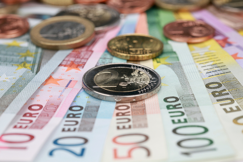 Паѓа вредноста на еврото