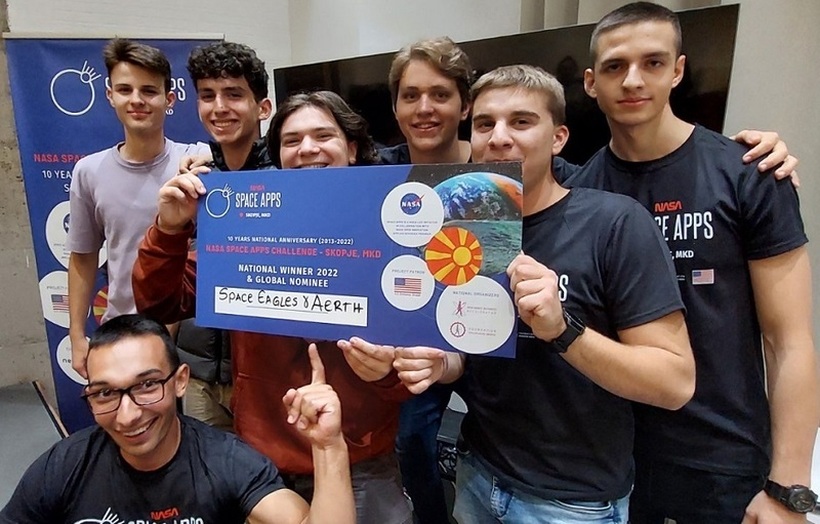 Средношколци од Скопје победија на предизвикот од НАСА и ќе одат во вселенскиот центар на Флорида