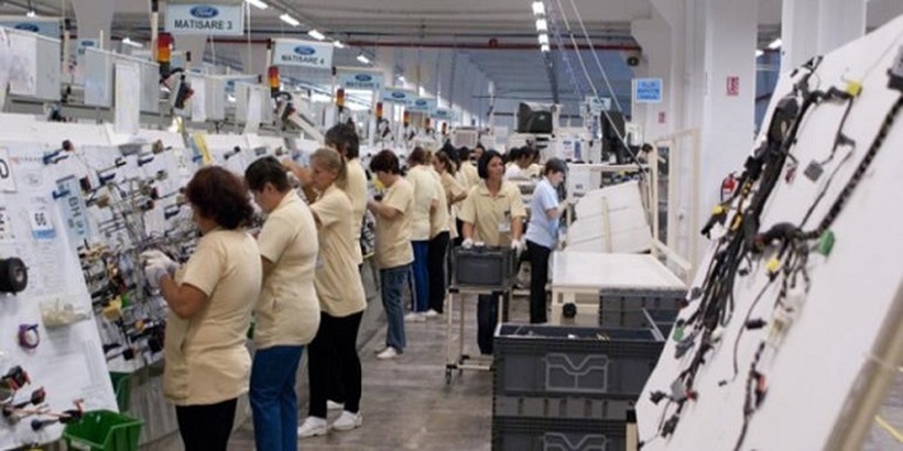 Гигантот APTIV бара македонски работници за новите работни места