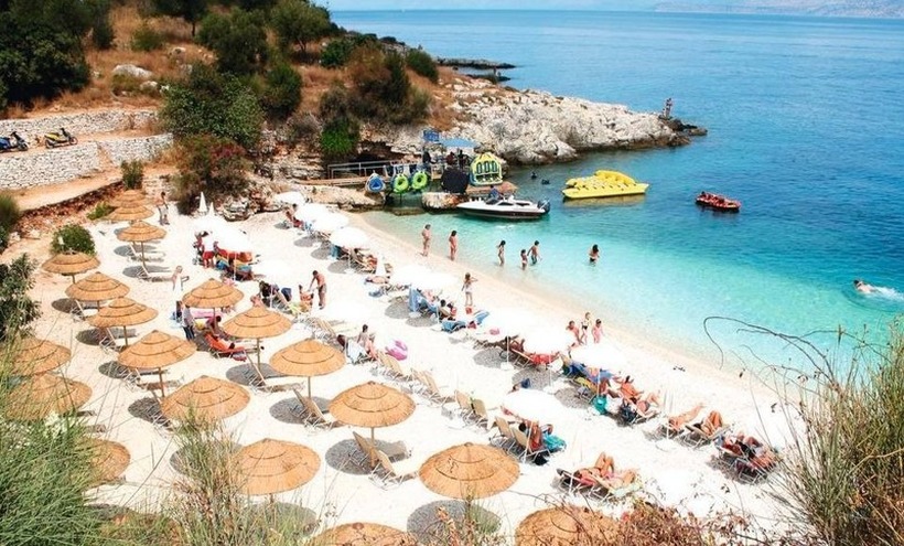 ОФИЦИЈАЛНО: Грција ќе прима туристи од 15 јуни