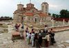 Охрид се соочува со хиперпродукција на туристички водичи – додека некои туристички градови немаат воопшто