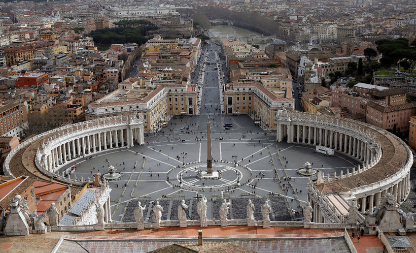 За прв пат во историјата: Со финансиите на Ватикан ќе управуваат жени!