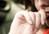 Грицкање нокти: Иако најчесто се поврзува со стрес, еве што друго може да значи