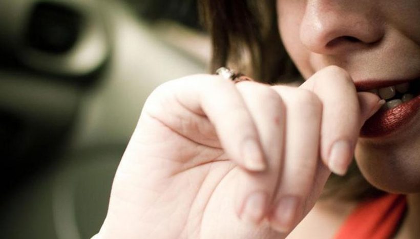 Грицкање нокти: Иако најчесто се поврзува со стрес, еве што друго може да значи