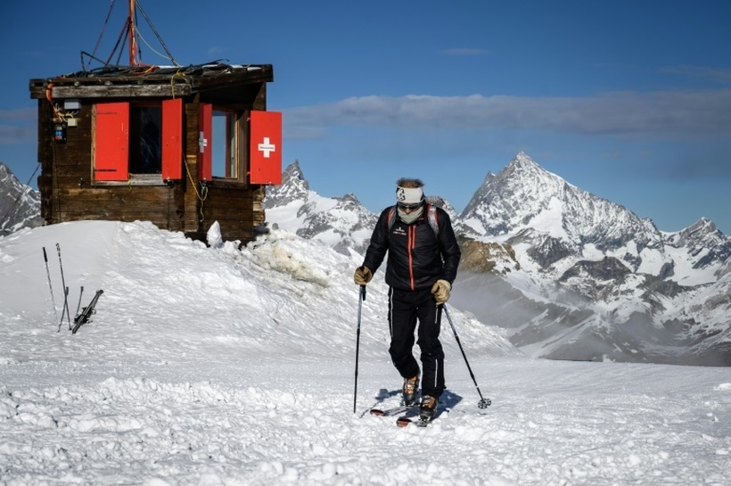 Tопењето на глечерите ја помести границата меѓу Швајцарија и Италија