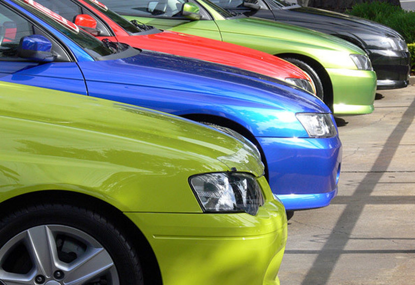 ДАЛИ ЗНАЕТЕ: Која боја најдобро ја „држи цената“ на половниот автомобил?