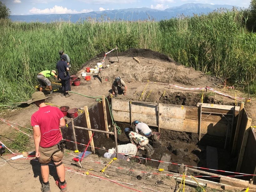 Швајцарски и албански археолози открија праисториска населба стара 8.500 години кај Лин, на брегот на Охридското Езеро (Фото)