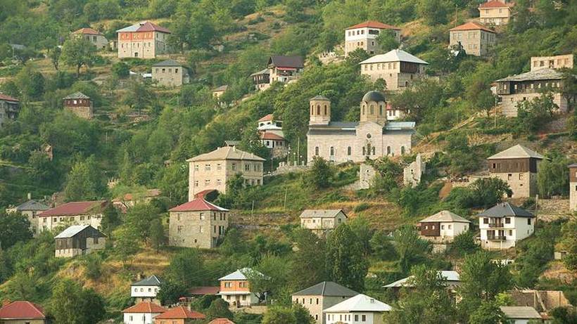 Едни се иселуваат, а други се доселуваат - Македонија полна со пусти села