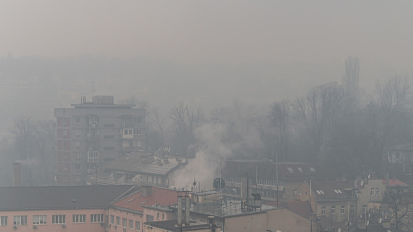 Сараево запечатено во смог – прогласена вонредна состојба