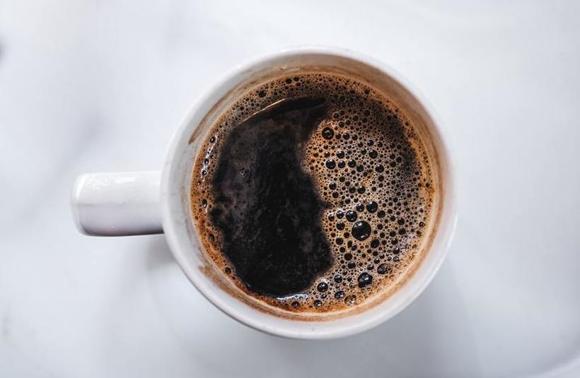 Ако сакате да намалите со кофеин ЗАМЕНЕТЕ ГО КАФЕТО СО ОВИЕ НАПИТОЦИ