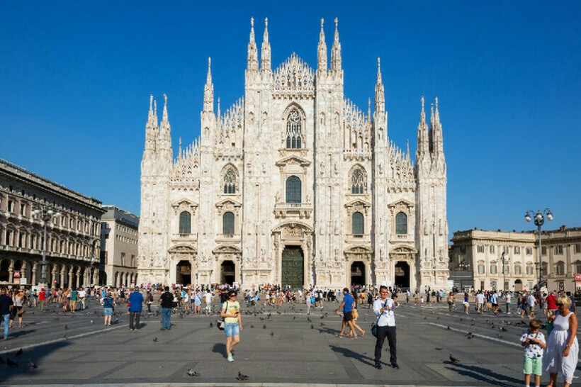 Казни за непристојно облечени туристи до 500 евра во Италија