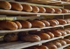 Поскапува лебот во цел свет, па и кај нас – пекарниците стрепат од новата цена на брашното