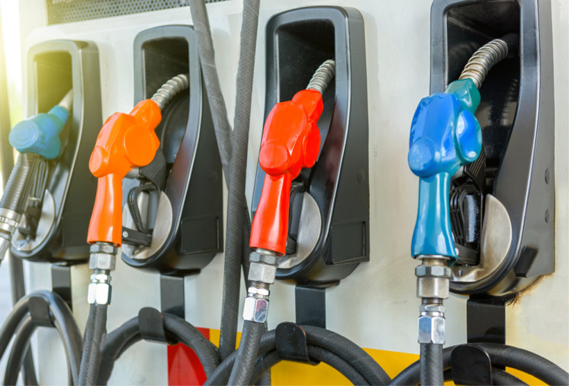 Поевтинува дизелот, цените на бензините не се менуваат