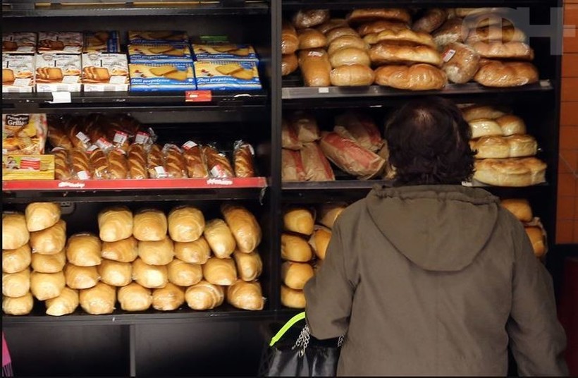 Статистика: Македонските граѓани најмногу консумираат леб, јајца, компири, млеко и безалкохолни пијалаци