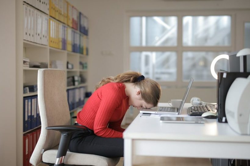 Дали сте слушнале за синдромот на генерациите на кои им е „досадно“ на работа?