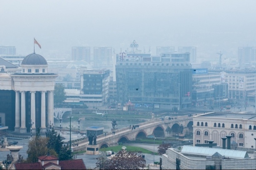 Загадениот воздух ги завладеа градовите, високи концентрации на ПМ-10 во целата земја