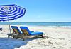Со маска и на плажа, растојание помеѓу лежалките и во водата – објавен протоколот за плажите