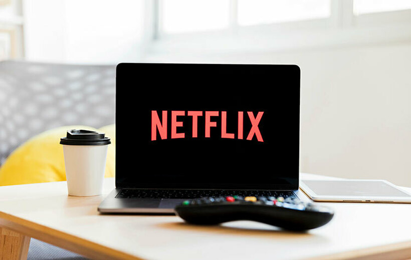 Над 100 милиони луѓе гледаат Netflix преку позајмена лозинка