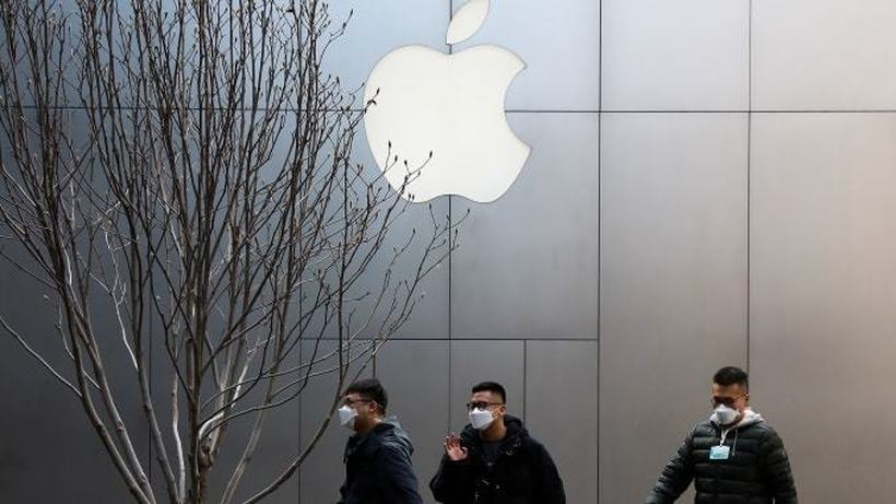 Apple ги повика вработените да работат од дома