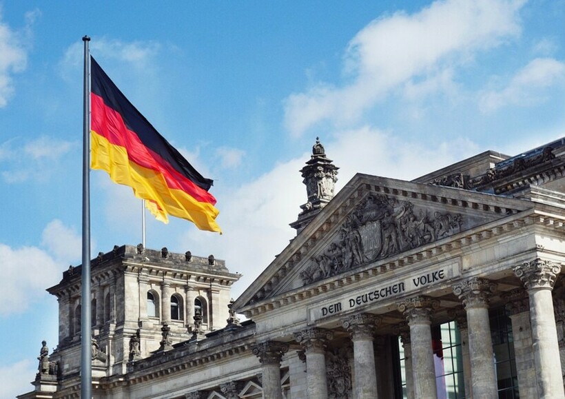 За Германците помош од по 3.000 евра - Владата ветува нов пакет поддршка за инфлацијата, но што ќе речат газдите