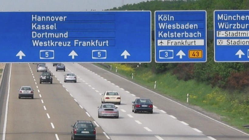 Германците и кризата: Со ограничување на брзините на патиштата ќе се штеди по 800 милиони литри гориво