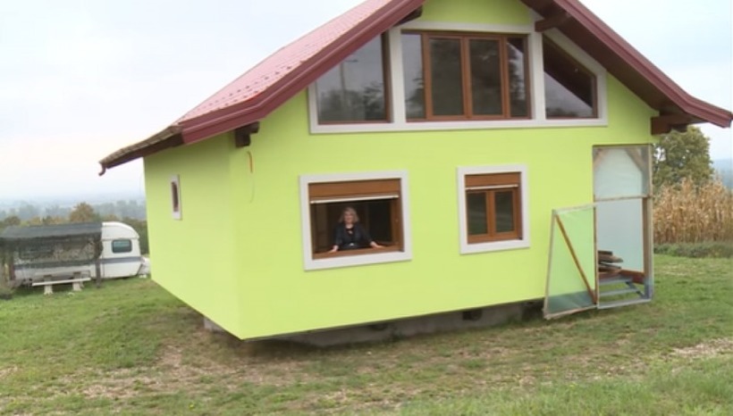 Босанец изградил ротирачка куќа: "Жената не можеше да се одлучи за погледот, сега може да бира"