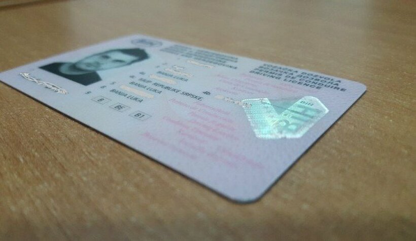 Си купил возачка дозвола во кафуле на границата со Босна и Херцеговина
