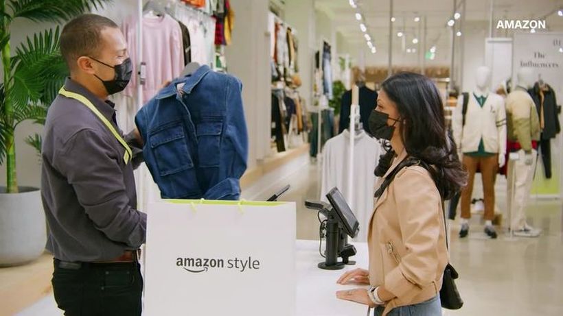 Амазон ја отвори првата продавница за облека