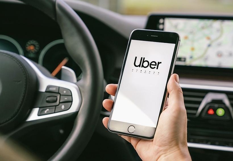 „Uber“ планира да ги намали трошоците, а вработувањето го третира како „привилегија“