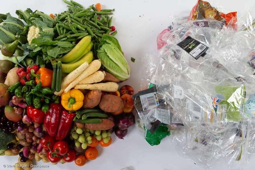 Франција забрани пластична амбалажа за овошје и зеленчук