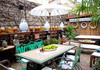 Прв ресторан кој им наплаќа на гостите за греење, дополнителни 5 и 10 евра за седење на тераса
