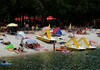 Во Хрватска ако спиете во парк или шетате по костим за капење, ќе платите казна 300 евра