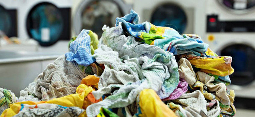 Седум работи кои никогаш не треба да ги перете во машина за перење бидејќи ќе направите хаос