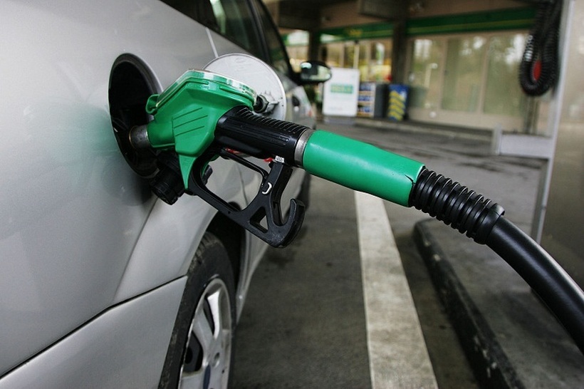 Објавени новите максимални цени на горивата: Дизелот од полноќ ќе се продава за 104,50 денари за литар