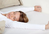 3 причини зошто е добро да спиете без перница