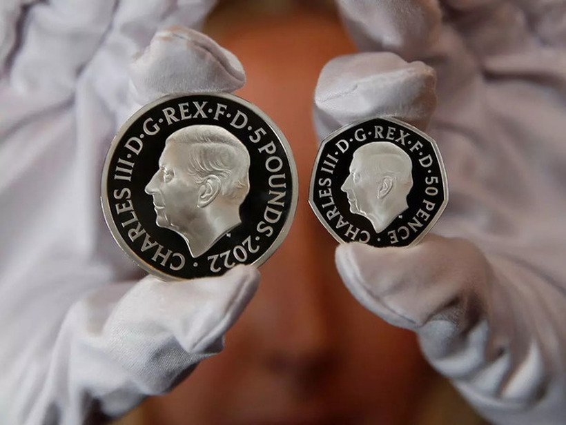Во оптек пуштени монети со ликот на кралот Чарлс III