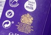 Над 600 омилени производи на кралицата Елизабета II ќе го изгубат „кралскиот печат“