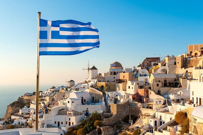 Грција одлучи: Плаќаме сместување на туристите ако се разболат од корона