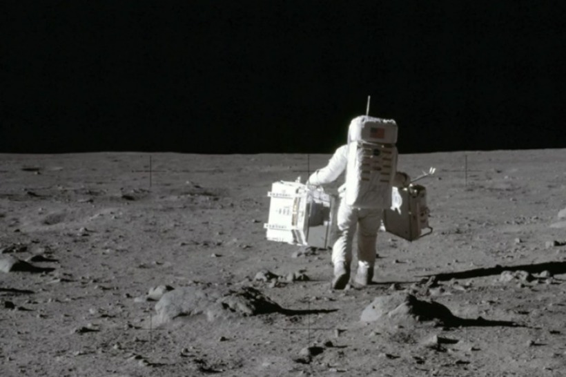 NASA отвори лунарен примерок стар 50 години – која е целта?