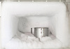 Трик за чистење на замрзнувачот: Една ситница може да ви помогне да се ослободите од насобраниот мраз